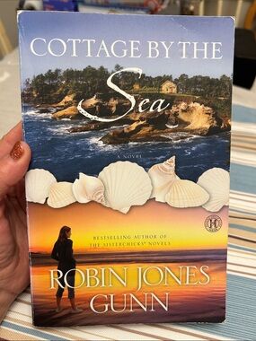 'Cottage by the Sea' by Robin Jones Gunn